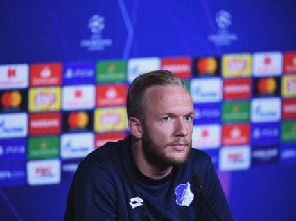 06 11 2018 xmeix Football UEFA Champions League Press Conference Final Training Olympique Lyon TSG 1899 Hoffenheim emspor v l Kevin Vogt TSG 1899 Hoffenheim DFL DFL REGULATIONS PROHIBIT ANY USE OF PHOTOGRAPHS as IMAGE SEQUENCES and or QUASI VIDEO Lyon prio:1