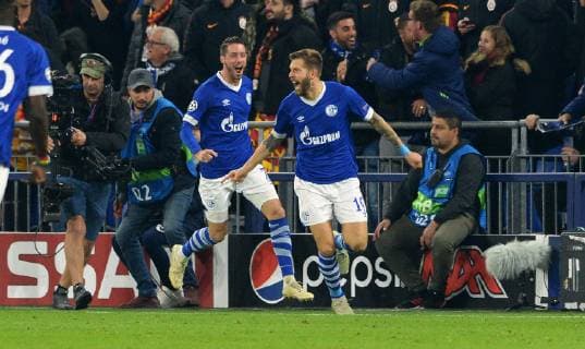 Football UEFA Champions League Men Season 2018 2019 Group D 4 Matchday VELTINS Arena Gelsenkirchen FC Schalke 04 S04 blue Galatasaray Istanbul red Cheers Guido Burgstaller S04 after his goal to 1 0 together with Marc Uth S04 cheers joy action DFL REGULATIONS PROHIBIT ANY USE OF PHOTOGRAPHS AS IMAGE SEQUENCES AND OR QUASI VIDEO