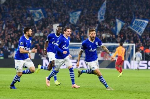 GER UEFA Champions League Group stage Group D FC Schalke 04 vs Galatasaray Istanbul 06 11 2018 VELTINS Arena Gelsenkirchen Germany GER UEFA Champions League Group stage Group D FC Schalke 04 vs Galatasaray Istanbul DFL REGULATIONS PROHIBIT ANY USE OF PHOTOGRAPHS AS IMAGE SEQUENCES AND OR QUASI VIDEO in picture Goal celebration Jubel Schalke around Guido Burgstaller 19 Schalke after 1 0 Schalke nordphotox xKurth nph00016