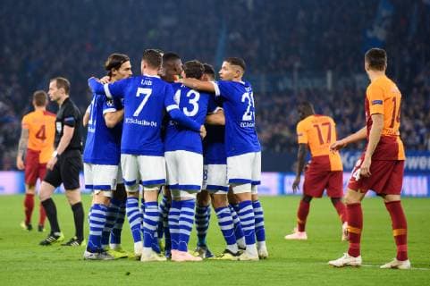 GER UEFA Champions League Group stage Group D FC Schalke 04 vs Galatasaray Istanbul 06 11 2018 VELTINS Arena Gelsenkirchen Germany GER UEFA Champions League Group stage Group D FC Schalke 04 vs Galatasaray Istanbul DFL REGULATIONS PROHIBIT ANY USE OF PHOTOGRAPHS AS IMAGE SEQUENCES AND OR QUASI VIDEO in picture Goal celebration Jubel Schalke around Guido Burgstaller 19 Schalke after 1 0 Schalke nordphotox xKurth nph00016