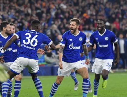 06 11 2018 Football UEFA Champions League Season 2018 2019 Preliminary Round 4 Matchday FC Schalke 04 Galatasaray Istanbul Jubel Schalke after the 1 0 Guido Burgstaller Schalke 04 2 v re is celebrated Team2