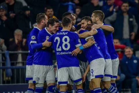 Gelsenkirchen Germany 06 11 2018 UEFA Champions League 2018 19 Season Back Round Group Phase Group D 4 Matchday FC Schalke 04 Galatasaray Istanbul Guido Burgstaller FC Schalke 04 cheer for goal cheering after his goal to 1 0 DeFodi520