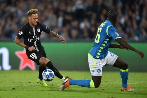 Fußball, CL, SSC Neapel - Paris St. Germain Neymar PSG, Kalidou Koulibaly Napoli. Napoli 06-11-2018 Stadio San Paolo Football Calcio UEFA Champions League 2018 2019 Group C Napoli - Paris Saint Germain Foto Antonietta Baldassarre Insidefoto AntoxBaldassarre