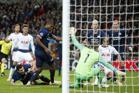 (L-R), Nick Viergever of PSV, Denzel Dumfries of PSV, Jeroen Zoet of PSV, Jorrit Hendrix of PSV, Lucas of Tottenham Hotspur, Daniel Schwaab of PSV during the UEFA Champions League group C match between Tottenham Hotspur FC and PSV Eindhoven at the Wembley stadium on November 06, 2018 in London, England UEFA Champions League 2018 2019 xVIxVIxImagesx xJeroenxPutmansxIVx 12695612