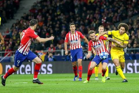 November 6, 2018 - Madrid, MADRID, SPAIN - Saul of Atletico de Madrid and Axel Witsel of Borusia during the UEFA Champions League football match between Atletico de Madrid and Borussia Dormund on November 06th, 2018 at Estadio Wanda Metropolitano in Madrid, Spain. Soccer: Champions League - At. Madrid v Borussia Dormund - ZUMAa181 20181106_zaa_a181_332 Copyright: xAFP7x