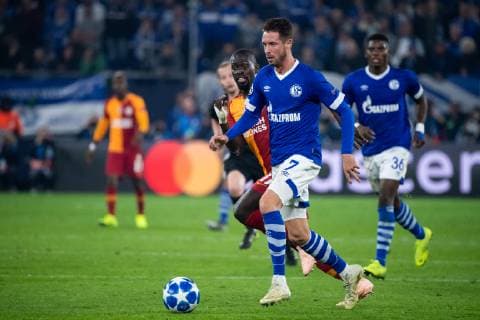 06 11 2018 xkvx Football UEFA Champions League FC Schalke 04 Galatasaray Istanbul emspor v l Papa N Diaye Galatasaray Istanbul Mark Uth S04 Schalke 04 DFL DFL REGULATIONS PROHIBIT ANY USE OF PHOTOGRAPHS as IMAGE SEQUENCES and or QUASI VIDEO Gelsenkirchen
