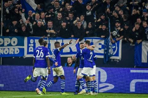 Gelsenkirchen Germany 06 11 2018 UEFA Champions League 2018 19 Season Back Round Group Phase Group D 4 Matchday FC Schalke 04 Galatasaray Istanbul cheer goal cheers for Max Uth FC Schalke 04 after his goal to 2 0 DeFodi520