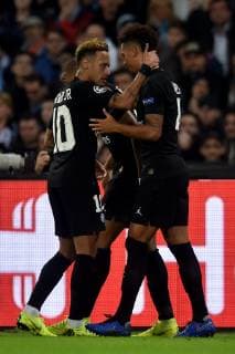 Fußball, CL, SSC Neapel - Paris St. Germain Goal celebration after score Juan Bernat PSG, with Mbappe, Neymar, Kehrer. Napoli 06-11-2018 Stadio San Paolo Football Calcio UEFA Champions League 2018 2019 Group C Napoli - Paris Saint Germain Foto Antonietta Baldassarre Insidefoto AntoxBaldassarre