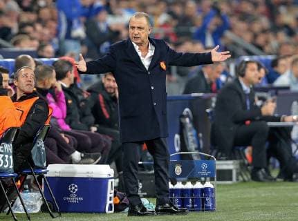 06 11 2018 xovx Football UEFA Champions League FC Schalke 04 Galatasaray Istanbul emspor Coach Fatih Terim Galatasaray Istanbul disappointed disappointed looking dissapointed Freisteller DFL DFB REGULATIONS PROHIBIT ANY USE OF PHOTOGRAPHS as IMAGE SEQUENCES and or QUASI VIDEO Gelsenkirchen