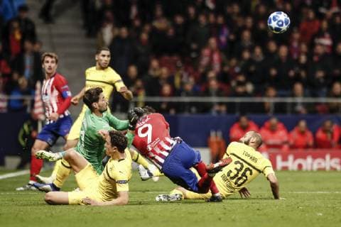 6th November 2018, Wanda Metropolitano, Madrid, Spain; UEFA Champions League football, Atletico Madrid versus Borussia Dortmund; Roman Burki (Borussia Dortmund) clatters into Kalinic and both players areinjured  ActionPlus12076945 ShotxforxPress