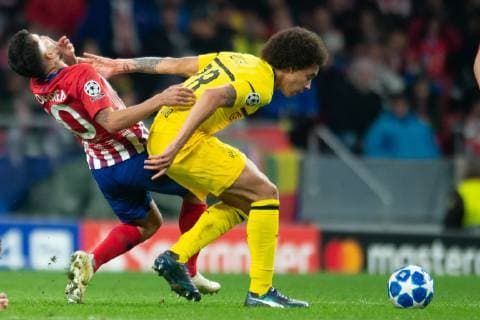 Madrid Spain 06 11 2018 UEFA Champions League 2018 19 Season back group stage Group A 4 Matchday Club Atletico de Madrid Borussia Dortmund Angel Correa Atletico de Madrid and Axel Witsel Borussia Dortmund in duel battle for the ball DeFodi531