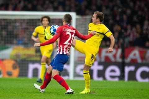 Madrid Spain 06 11 2018 UEFA Champions League 2018 19 Season back Round Group A 4 Matchday Club Atletico de Madrid Borussia Dortmund Mario Goetze Borussia Dortmund in duel battle for the ball DeFodi531