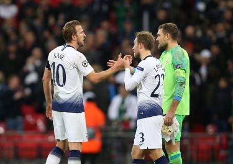Harry Kane of Tottenham celebrates the win with Christian Eriksen of Tottenham during the UEFA Champions league Group B match at Wembley Stadium, London. Picture date 6th November 2018. Picture credit should read: Nigel French Sportimage EDITORIAL USE ONLY. No use with unauthorised audio, video, data, fixture lists, club league logos or live services. Online in-match use limited to 120 images, no video emulation. No use in betting, games or single club league player publications.