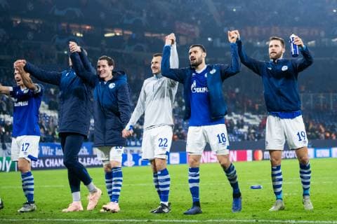 06 11 2018 xkvx Soccer UEFA Champions League FC Schalke 04 Galatasaray Istanbul emspor v l FC Schalke 04 Players celebrate victory Benjamin Stambouli S04 Schalke 04 Sebastian Rudy S04 Schalke 04 Steven Skrzybski S04 Schalke 04 Daniel Caligiuri S04 Schalke 04 Guido Burgstaller S04 Schalke 04 DFL DFB REGULATIONS PROHIBIT ANY USE OF PHOTOGRAPHS as IMAGE SEQUENCES and or QUASI VIDEO Gelsenkirchen