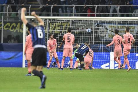 Mauro Icardiof Inter Milan scores first goal during the UEFA Champions League Group Stage match between Inter Milan and Barcelona at Stadio San Siro, Milan, Italy on 6 November 2018. Copyright: xGiuseppexMaffiax 21820061