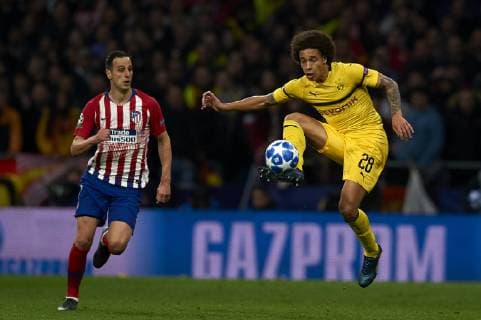November 6, 2018 - Madrid, Spain - Nikola Kalinic of Atletico Madrid and Axel Witsel of Borussia Dortmund during the Group A match of the UEFA Champions League between AtleticoLucien Favre of Borussia Dortmund Madrid and Borussia Dortmund at Wanda Metropolitano Stadium, Madrid on November 07 of 2018. Club Atletico de Madrid v Borussia Dortmund - UEFA Champions League  - ZUMAn230 20181106_zaa_n230_546 Copyright: xJosexBretonx