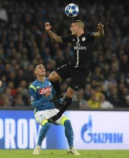 (181107) -- NAPLES, Nov. 7, 2018 (Xinhua) -- Paris Saint-Germain s Marco Verratti (R) vies with Napoli s Jose Callejon during the UEFA Champions League Group C match between Napoli and PSG in Naples, Italy, Nov. 6, 2018. The match tied 1-1. (Xinhua Alberto Lingria) (SP)ITALY-NAPLES-SOCCER-UEFA CHAMPIONS LEAGUE-NAPOLI VS PSG 