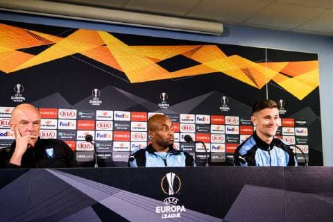 Fußball, EL, Malmö FF Pressekonferenz 181107 Head coach Uwe Rösler, Fouad Bachirou and Marcus Antonsson of Malmö FF during a press conference PK Pressekonferenz ahead of the Europa league match between Malmö FF and Sarpsborg 08 on November 7, 2018 in Malmö. Photo: Petter Arvidson BILDBYRAN kod PA 92147  Copyright: PETTERxARVIDSON BB181107PA008