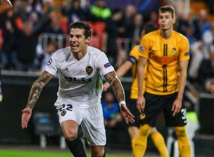 Santi Mina goal during the UEFA Champions League football match between Valencia CF and BSC Young Boys on November 7, 2018 at Mestalla stadium in Valencia, Spain.  xCarlaxCortesx xValenciaxCFxvsxBSCxYoungxBoysx