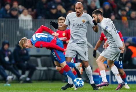 MOSCOW, RUSSIA â€“ NOVEMBER 7, 2018: CSKA Moscowâ€™s Arnor Sigurdsson, AS Romaâ€™s Alessandro Florenzi and Kostas Manolas (L-R) in their 2018 19 UEFA Champions League Group G Round 4 football match at Luzhniki Stadium. Mikhail Japaridze TASS  TS0969AB