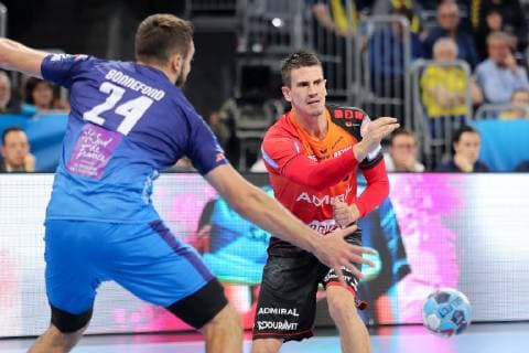 v li Baptiste Bonnefond MHB 24 Andre Schmid Andy Schmid RNL 2 Action Game scene Handball Champions League Rhein Neckar Löwen Montpellier HB xozx