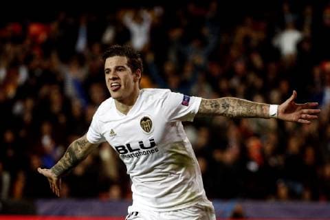 Valencia s forward Santi Mina celebrates after scoring the 2-1 during the UEFA Champions League group H match between Valencia CF and Berner Club Young Boys at Mestalla stadium, in Valencia, Spain, 07 November 2018. Valencia CF - Berner Sport Club Young Boys !ACHTUNG: NUR REDAKTIONELLE NUTZUNG!  Copyright: xBielxAlinox GRAF3786 20181107-636772170341564472