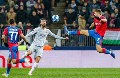 MOSCOW, RUSSIA â€“ NOVEMBER 7, 2018: CSKA Moscowâ€™s Ilzat Akhmetov (L), Nikola Vlasic (R) and AS Romaâ€™s Bryan Cristante in their 2018 19 UEFA Champions League Group G Round 4 football match at Luzhniki Stadium. Valery Sharifulin TASS  TS0969B4