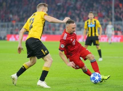 SOCCER - UEFA CL, Bayern vs AEK MUNICH,GERMANY,07.NOV.18 - SOCCER - UEFA Champions League, group stage, FC Bayern Muenchen vs AEK Athen. Image shows Michalis Bakakis (Athen) and Franck Ribery (Bayern). GEPAxpictures xThomasxBachun