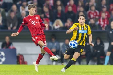 GER UEFA CL FC Bayern Muenchen GER vs AEK Athens GRC 07 11 2018 Allianz Arena Muenchen GER UEFA CL FC Bayern Muenchen GER vs AEK Athens GRC Group E UEFA regulations prohibit any use of photographs as image sequences and or quasi video in picture Thomas Müller FCB 25 with Marko Livaja AEK Athens 10 nordphotox xStraubmeier nph00004
