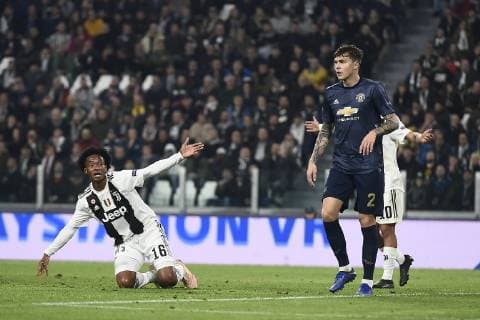Photo LaPresse - Fabio Ferrari November 07, 2018 Turin, Italy soccer Juventus Fc vs Manchester United ManU - Uefa Champions League 2018 2019 - Allianz Stadium - Group H. In the pic:Juan Cuadrado(Juventus F.C.);  Copyright: xFabioxFerrari LaPressex