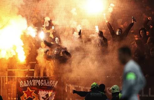 Sport Themen der Woche KW45 Sport Bilder des Tages MOSCOW, RUSSIA â€“ NOVEMBER 7, 2018: CSKA Moscow fans light smoke flares at their team s 2018 19 UEFA Champions League Group G Round 4 football match against AS Roma at Luzhniki Stadium. Valery Sharifulin TASS  TS0969F9