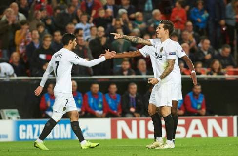 November 7, 2018 - Valencia, Valencia, Spain - Santi Mina of Valencia CF celebrates a goal during the UEFA Champions League group H match between Valencia FC and Young Boys at Mestalla Stadium on November 7, 2018 in Valencia, Spain Valencia v Young Boys - Uefa Champions League  - ZUMAn230 20181107_zaa_n230_453 Copyright: xMariaxJosexSegoviax