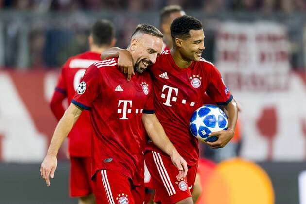 GER UEFA CL FC Bayern Muenchen GER vs AEK Athens GRC 07 11 2018 Allianz Arena Muenchen GER UEFA CL FC Bayern Muenchen GER vs AEK Athens GRC Group E UEFA regulations prohibit any use of photographs as image sequences and or quasi video in picture Jubel nach dem Tor zum 1 0 by Robert Lewandowski FCB 9 not in picture with Franck Ribery FCB 7 and Serge Gnabry FCB 22 nordphotox xStraubmeier nph00004