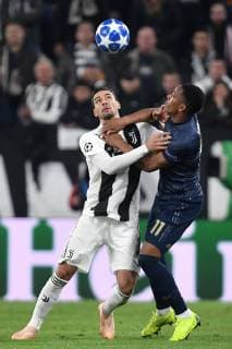 Mattia De Sciglio of Juventus and Anthony Martial of Manchester compete for the ball during the Uefa Champions League 2018 2019 Group H football match between Juventus and Manchester United ManU at Juventus stadium, Turin, November, 07, 2018 Foto Andrea Staccioli Insidefoto andreaxstaccioli