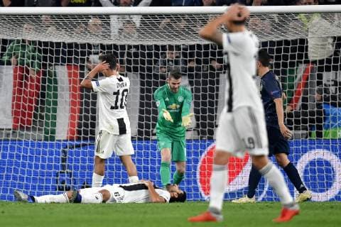 Sami Khedira of Juventus dejection during the Uefa Champions League 2018 2019 Group H football match between Juventus and Manchester United ManU at Juventus stadium, Turin, November, 07, 2018 Foto Andrea Staccioli Insidefoto andreaxstaccioli