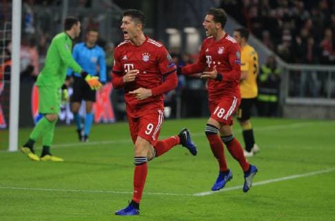 07 11 2018 Champions League FC Bayern vs AEK Athens Allianz Arena Munich Football Sport in picture Robert Lewandowski FCB and Leon Goretzka FCB cheer for 1 0 DFL REGULATIONS PROHIBIT ANY USE OF PHOTOGRAPHS AS IMAGE SEQUENCES AND OR QUASI VIDEO