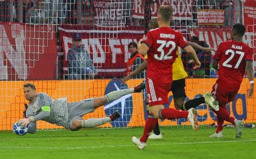 SOCCER - UEFA CL, Bayern vs AEK MUNICH,GERMANY,07.NOV.18 - SOCCER - UEFA Champions League, group stage, FC Bayern Muenchen vs AEK Athen. Image shows Manuel Neuer, Joshua Kimmich and David Alaba (Bayern). GEPAxpictures xThomasxBachun