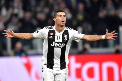 Cristiano Ronaldo of Juventus celebrates after scoring a goal during the Uefa Champions League 2018 2019 Group H football match between Juventus and Manchester United ManU at Juventus stadium, Turin, November, 07, 2018 Foto Andrea Staccioli Insidefoto andreaxstaccioli