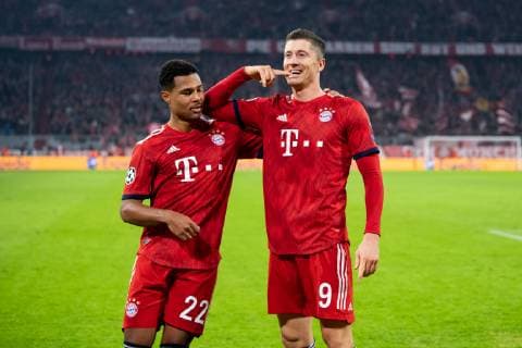 07 11 2018 xkvx Football UEFA Champions League FC Bayern Munich AEK Athens emspor v l Goal celebration Goal celebration celebrate the goal to 2 0 by Robert Lewandowski FCB FC Bayern Munich DFL DFB REGULATIONS PROHIBIT ANY USE OF PHOTOGRAPHS as IMAGE SEQUENCES and or QUASI VIDEO Munich