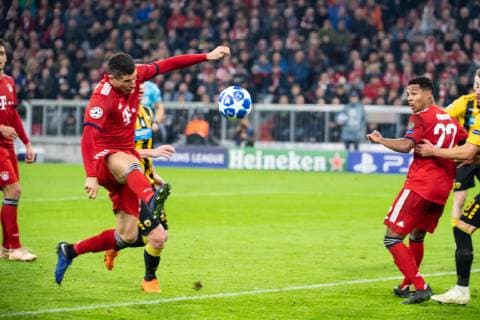 07 11 2018 xkvx Football UEFA Champions League FC Bayern Munich AEK Athens emspor v l Goal scored Goal to 1 0 by Robert Lewandowski FCB FC Bayern Munich DFL DFB REGULATIONS PROHIBIT ANY USE OF PHOTOGRAPHS as IMAGE SEQUENCES and or QUASI VIDEO Munich