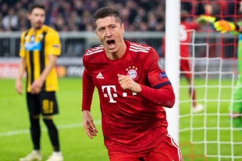 07 11 2018 xkvx Football UEFA Champions League FC Bayern Munich AEK Athens emspor v l Goal celebration Goal celebration celebrate the goal to 2 0 by Robert Lewandowski FCB FC Bayern Munich DFL DFB REGULATIONS PROHIBIT ANY USE OF PHOTOGRAPHS as IMAGE SEQUENCES and or QUASI VIDEO Munich
