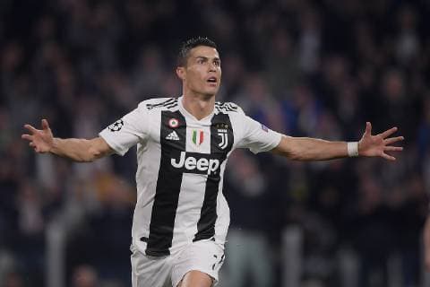 Photo LaPresse - Fabio Ferrari November 07, 2018 Turin, Italy soccer Juventus Fc vs Manchester United ManU - Uefa Champions League 2018 2019 - Allianz Stadium - Group H. In the pic:Cristiano Ronaldo (Juventus F.C.); celebrates after goal 1-0  Copyright: xFabioxFerrari LaPressex