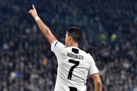 Cristiano Ronaldo of Juventus celebrates after scoring a goal during the Uefa Champions League 2018 2019 Group H football match between Juventus and Manchester United ManU at Juventus stadium, Turin, November, 07, 2018 Foto Andrea Staccioli Insidefoto andreaxstaccioli