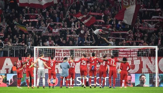 Soccer Men Season 2018 2019 Champions League Preliminary Round Group E 4 Matchday FC Bayern Munich AEK Athens Bavaria with the fans Cheers after the final whistle 07 11 2018 Copyright: xMatthiasxKochx