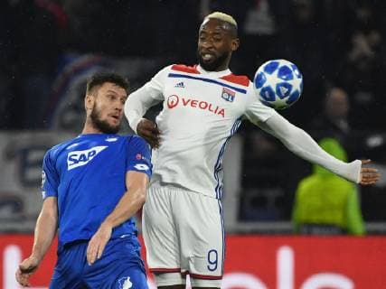 07 11 2018 xmeix Football UEFA Champions League Olympique Lyon TSG 1899 Hoffenheim emspor v l Ermin Bicakcic TSG 1899 Hoffenheim Olympique Lyons Moussa Dembele DFL DFL REGULATIONS PROHIBIT ANY USE OF PHOTOGRAPHS as IMAGE SEQUENCES and or QUASI VIDEO Lyon prio:1
