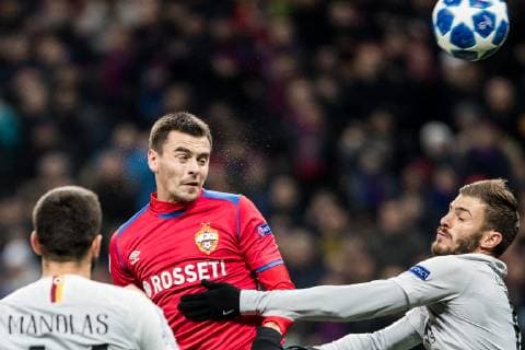 (181108) -- MOSCOW, Nov. 8, 2018 (Xinhua) -- CSKA Moskva s Georgi Schennikov (C) heads the ball during the UEFA Champions League Group G match between Roma and CSKA Moskva in Moscow, Russia, Nov. 7, 2018. Roma won 2-1. (Xinhua Wu Zhuang) (SP)RUSSIA-MOSCOW-SOCCER-UEFA CHAMPIONS LEAGUE 