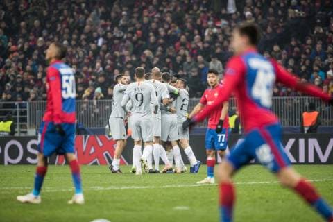 (181108) -- MOSCOW, Nov. 8, 2018 (Xinhua) -- Roma s players celebrate scoring during the UEFA Champions League Group G match between Roma and CSKA Moskva in Moscow, Russia, Nov. 7, 2018. Roma won 2-1. (Xinhua Wu Zhuang) (SP)RUSSIA-MOSCOW-SOCCER-UEFA CHAMPIONS LEAGUE 