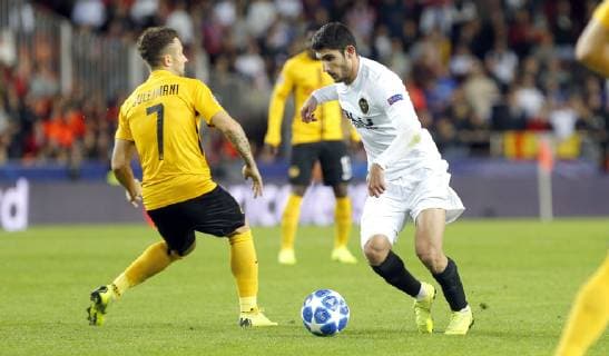 Partido de Liga de Campeones entre el Valencia y el Young Boys. En la imagen, Guedes.Champions LEague match between Valencia and Young Boys. In this picture, Guedes. 