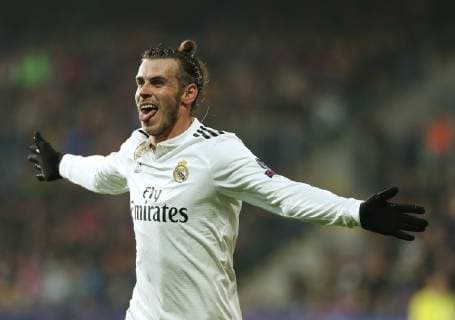 Sport Bilder des Tages Partido de Liga de Campeones entre el Viktoria Plzen y el Real Madrid. En la imagen, Bale celebra su gol. Champions League match between Viktoria Plzen and Real Madrid. In this picture, Bale celebrates his goal. 