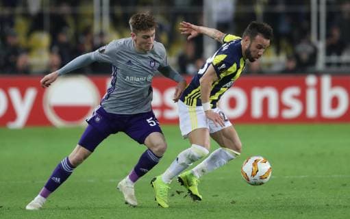 Anderlecht s Alexis Saelemaekers and Fenerbahce s Mathieu Valbuena fight for the ball during the match between Belgian soccer team RSC Anderlecht and Turkish team Fenerbahce, Thursday 08 November 2018 in Istanbul, Turkey, on day four of the UEFA Europa League group stage, in group D. VIRGINIExLEFOUR  x05464247x